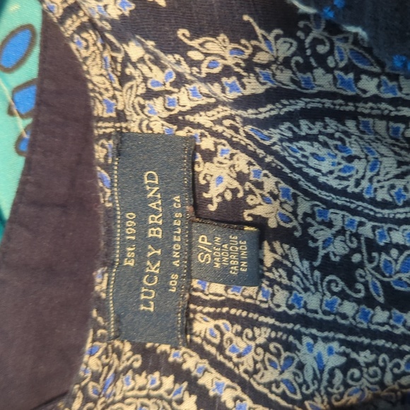 3 Vintage Lucky Brand Tanks - Picture 14 of 15